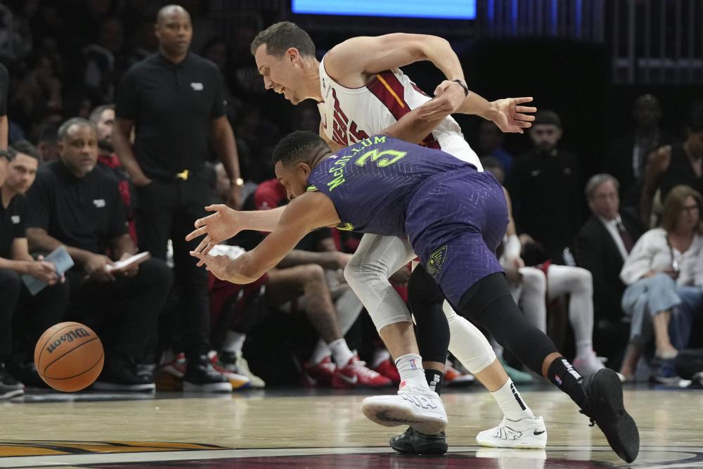 裁判在高压 裁判在高压